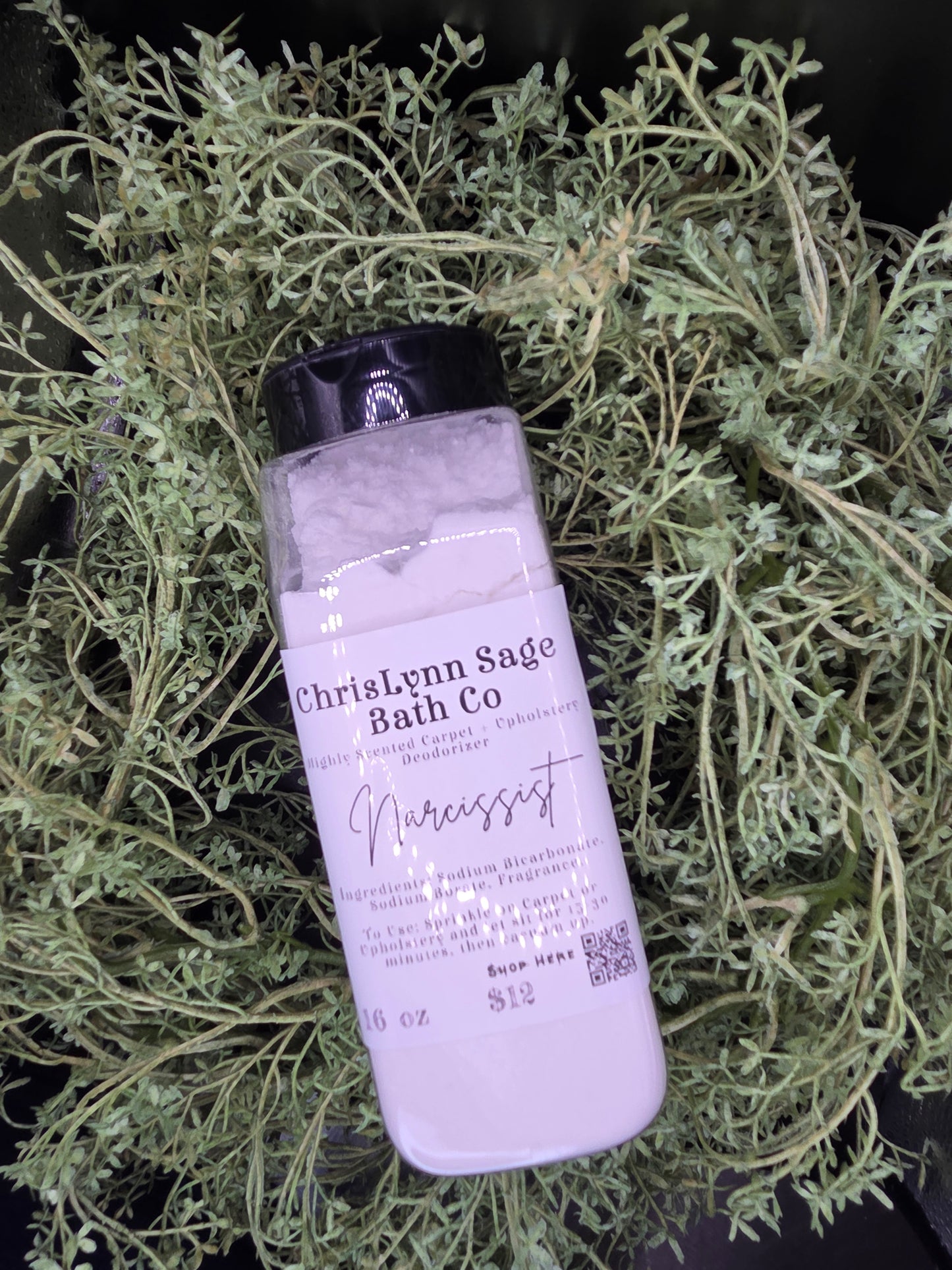 Narcissist - Peach + Raspberry + Sandalwood + Patchouli