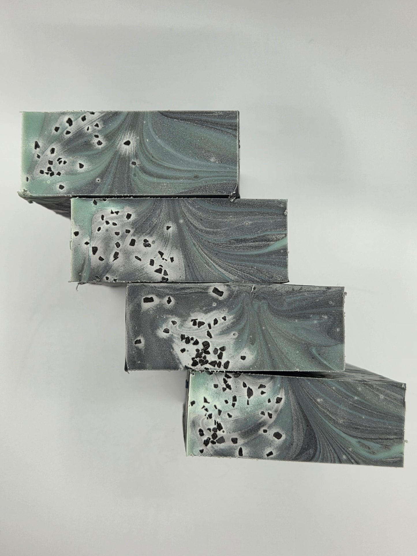 Coastal Storm - Cool Ozone + Rocky Coastline + Sea Moss + Teakwood