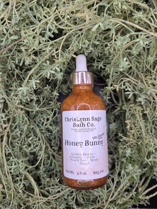 Honey Bunny Shimmer Body Oil - Golden Honey + Jasmine + Rose + Peach Tea + Spun Sugar