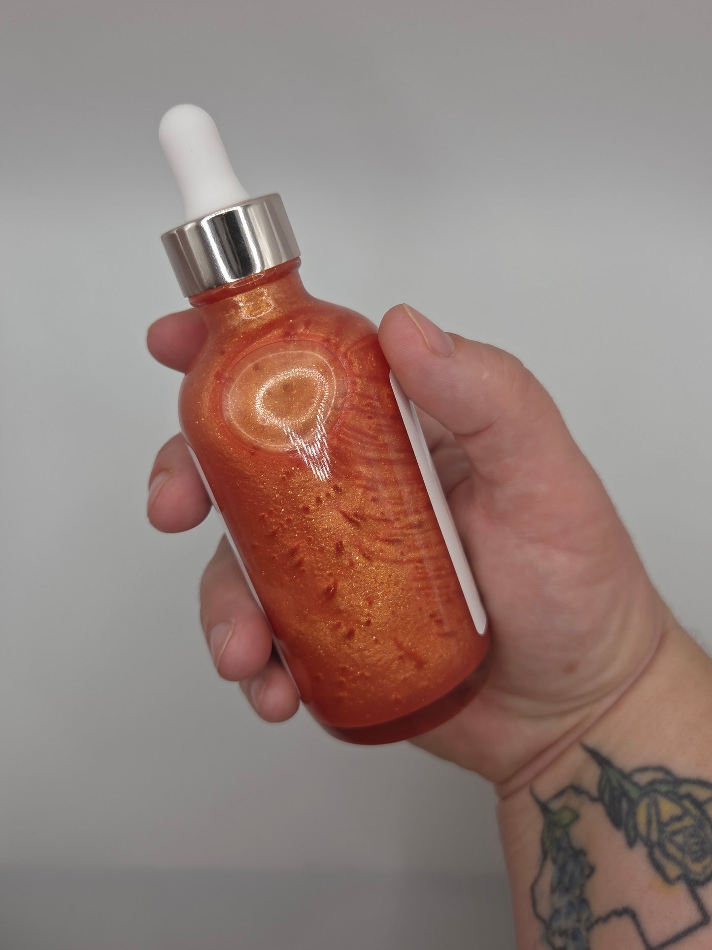 Rose Gold Digger Body Oil - Coconut + Candy Apple + Heliotrope + Cashmere Musk + Amber